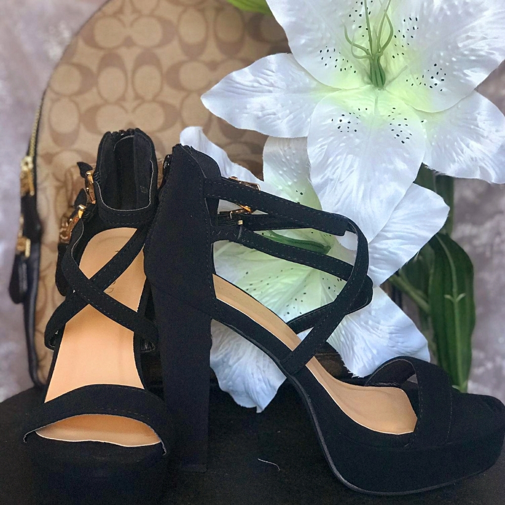 Shoes - Picture 2 of 3